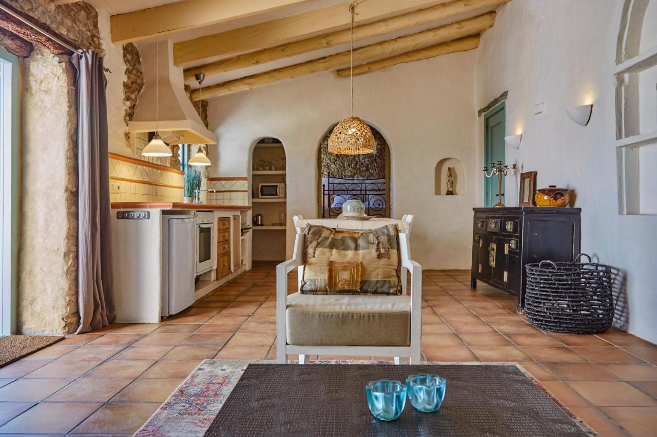 Sitges Hill Retreats-Masia Nur 22 Bedrooms Divided Over 9 Houses For Max 44 Guests Canyelles  Exterior foto